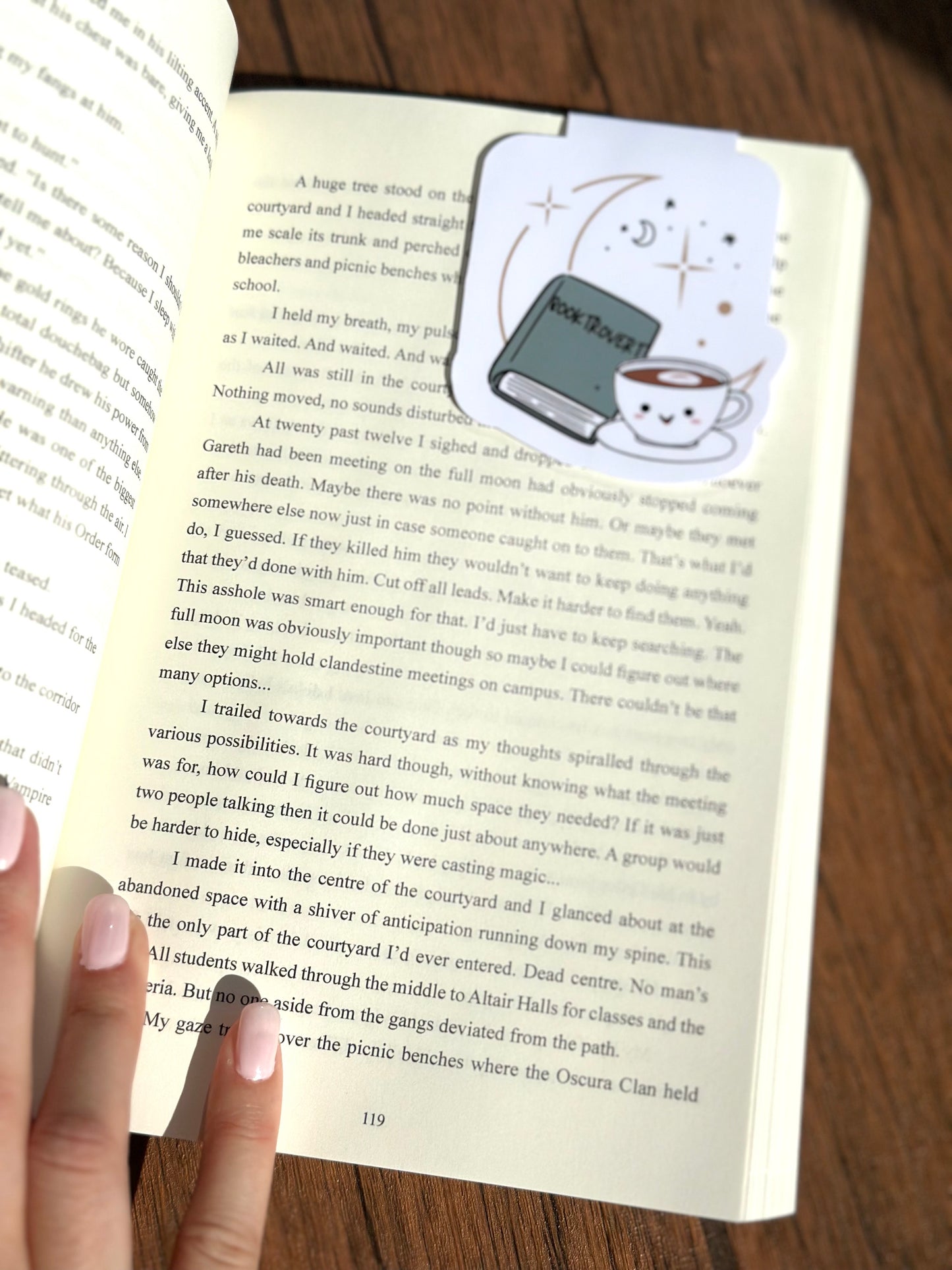 Magnetic Bookmarks for Book Lovers – Cute & Functional Page Holders (Booktrovert)